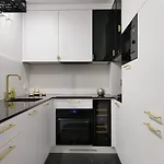 Urban Elite Private 2 Person Jacuzzi Hanza Tower Apartmán *