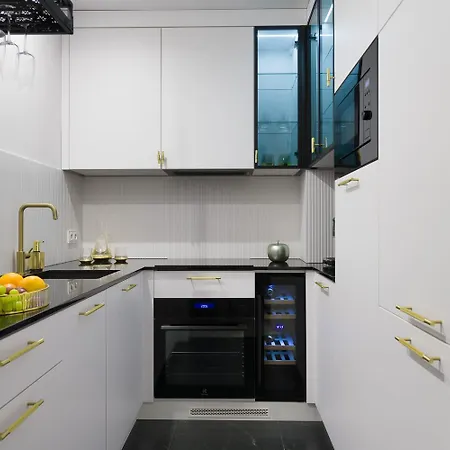 Urban Elite Private 2 Person Jacuzzi Hanza Tower Stettin